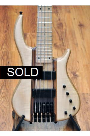 Merlos ST Headless 5 string Merlos ST Headless 5 string